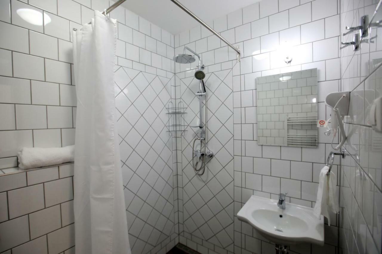 Varga Vendeghaz Sumegpraga Bagian luar foto